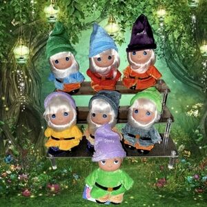 Disney Parks Precious Moments Dolls, MINI SNOW WHITE SEVEN DWARFS SET OF 7